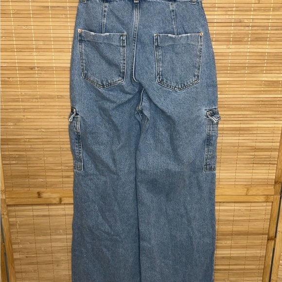 Zara Women's Blue Wide Leg Cargo Jeans - Picture 4 of 8